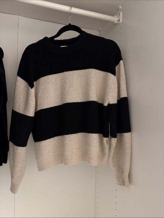 H&M Sweaters - H&M Black and Cream Striped Crewneck Sweater